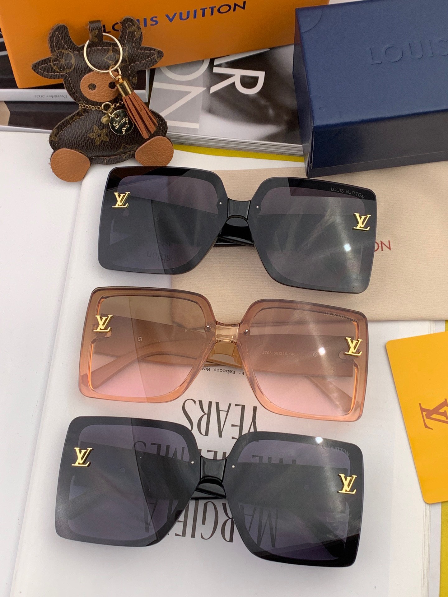 Sunglasses Louis Vuitton L8270 - vstockx