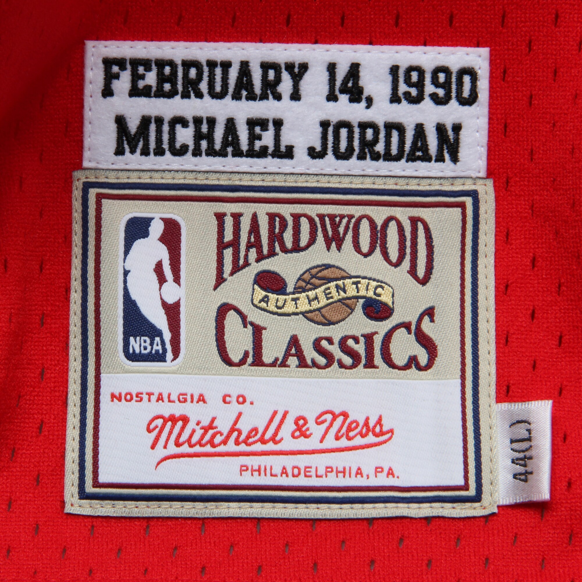Michael Jordans Chicago Bulls Mitchell & Ness Hardwood Classics #12 Authentic Jersey - Red - vstockx