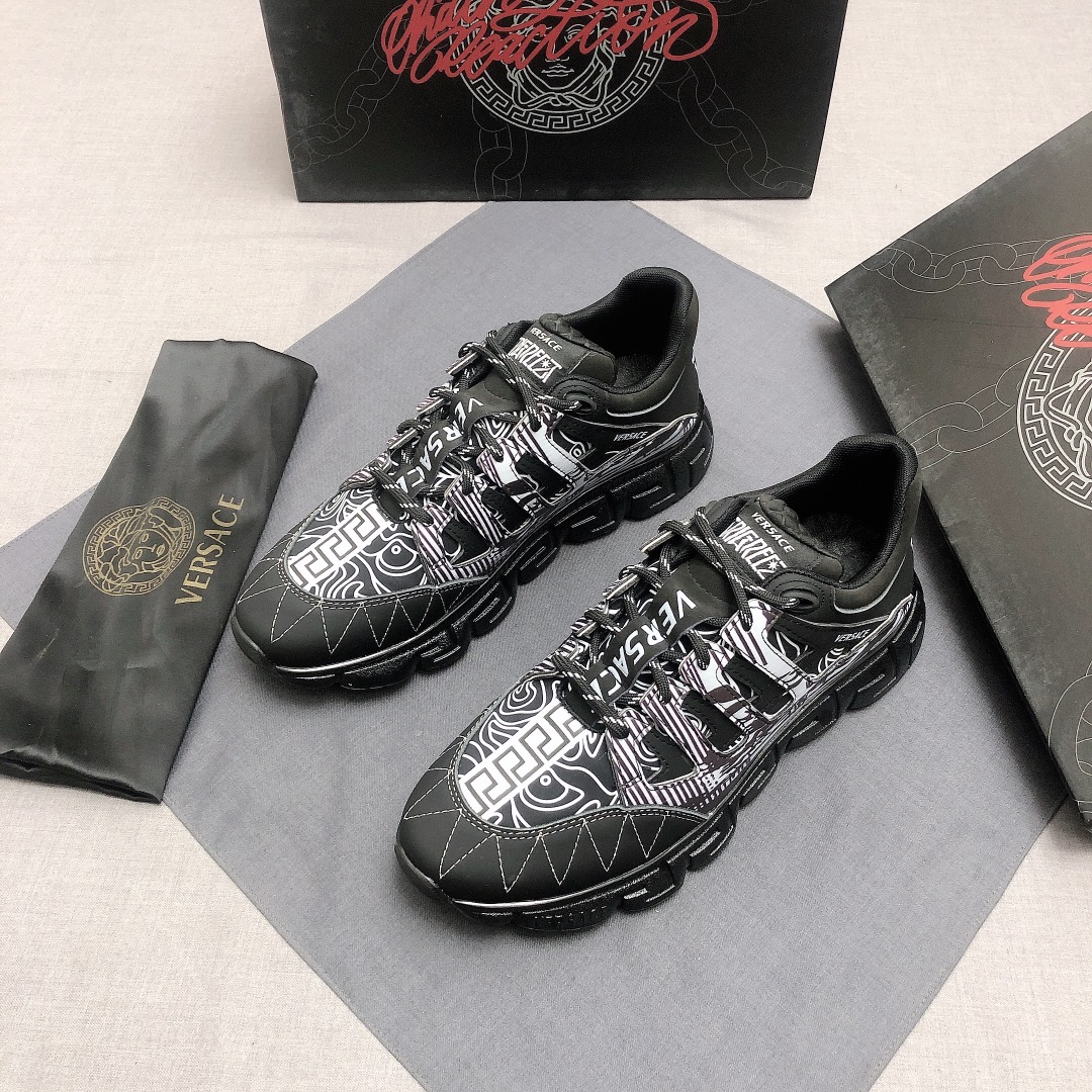 Versace Trigreca Black - vstockx