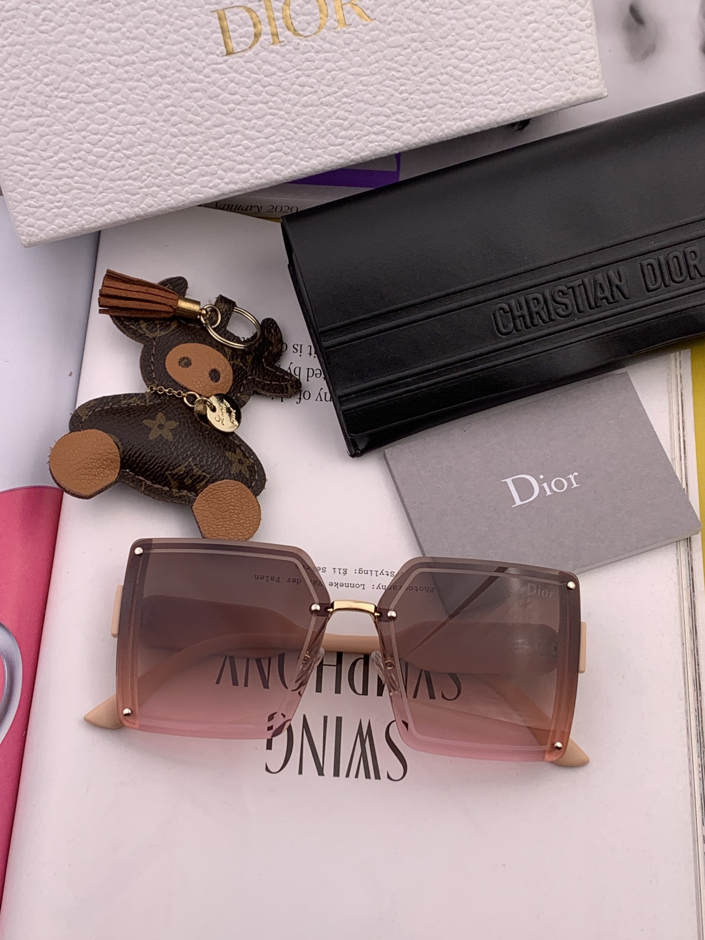sunglasses Dior CD9230 - vstockx