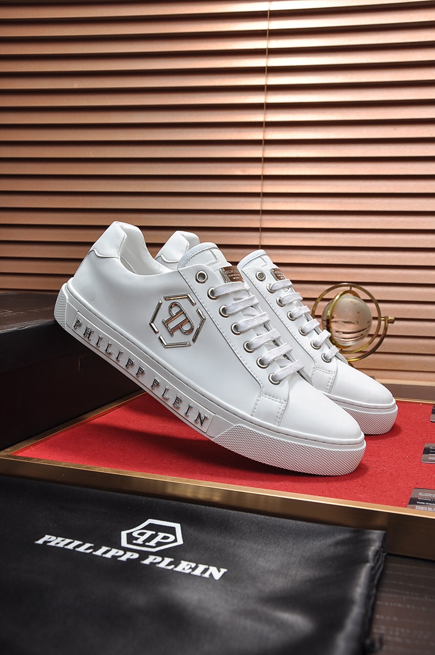 Philipp Plein Low Top Sneakers 31 - vstockx