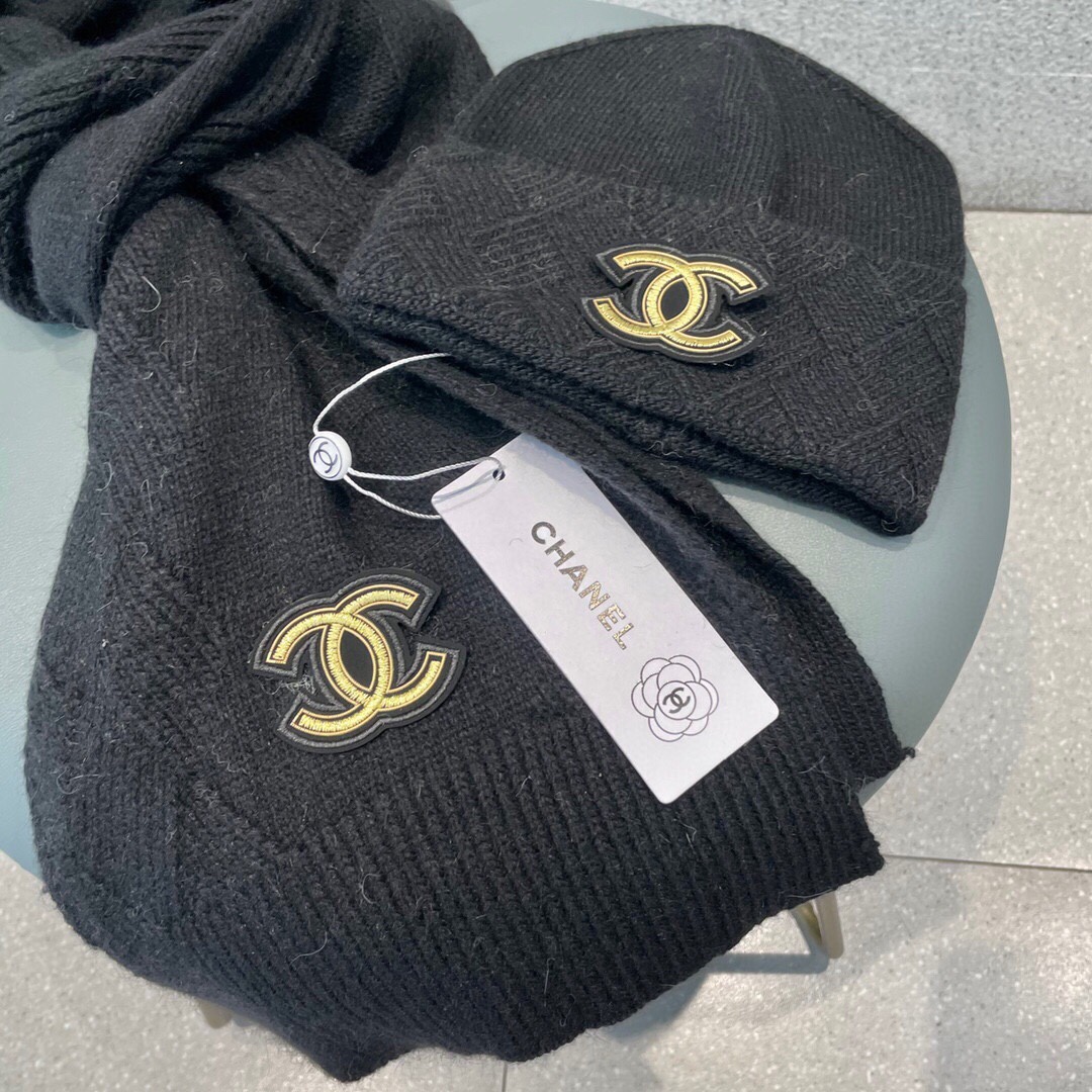 Hat & Scarf Chanel 2 - vstockx