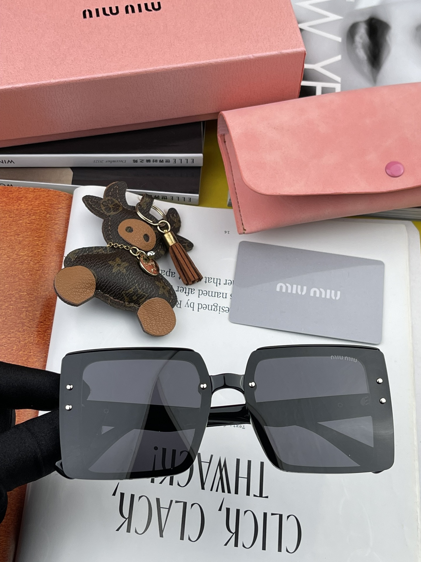 sunglasses Miu Miu MM1045 - vstockx