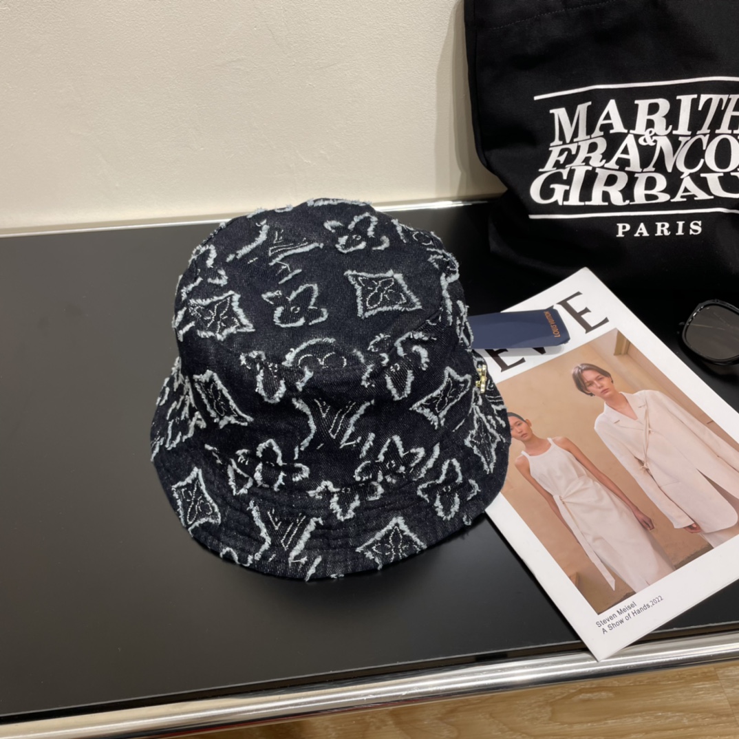 Streetwear Hat LV 329053 - vstockx