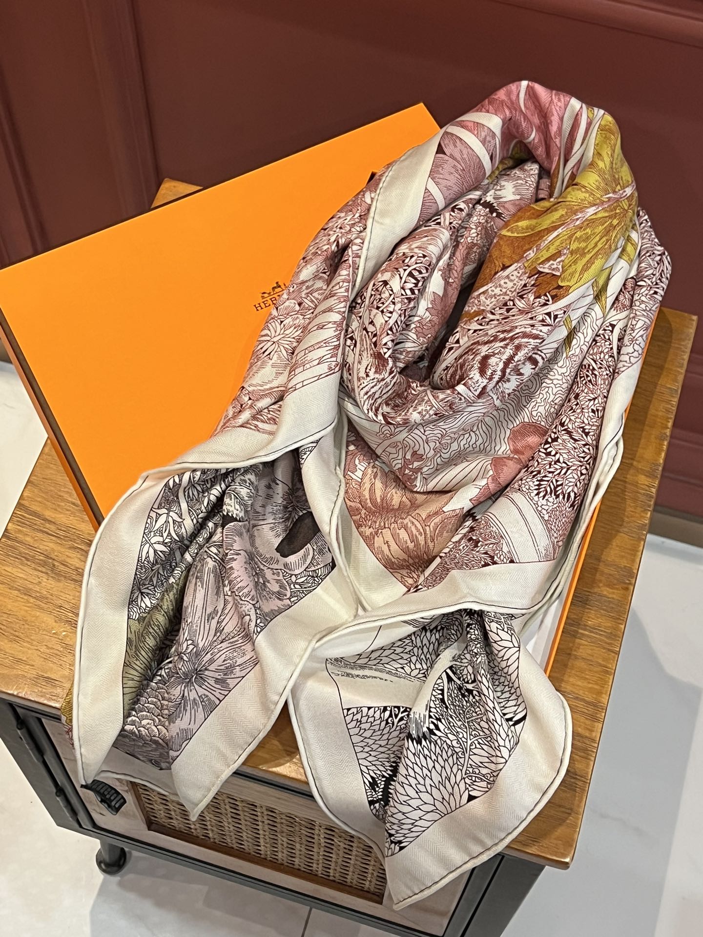 Streetwear Scarf Hermes 328997 SIZE:140cm*140cm - vstockx