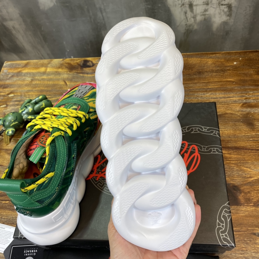 Versace Chain Reaction Sneaker 19 - vstockx