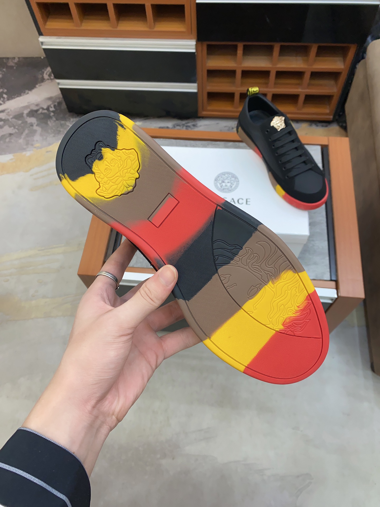 Versace Greca Sneaker 13 - vstockx