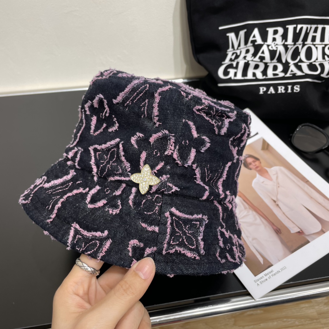 Streetwear Hat LV 329052 - vstockx