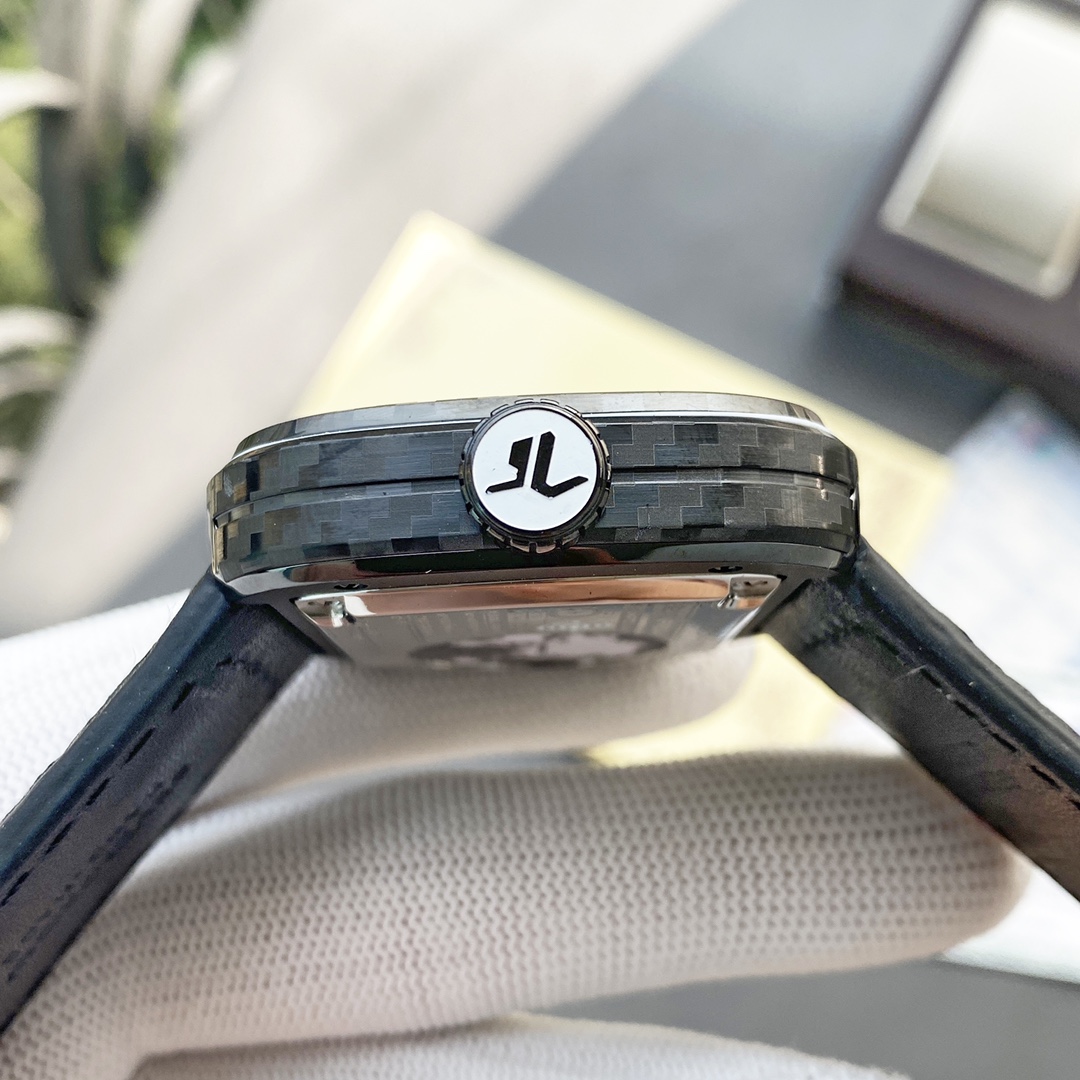 Watches Seven Friday 322853 size:47 mm - vstockx