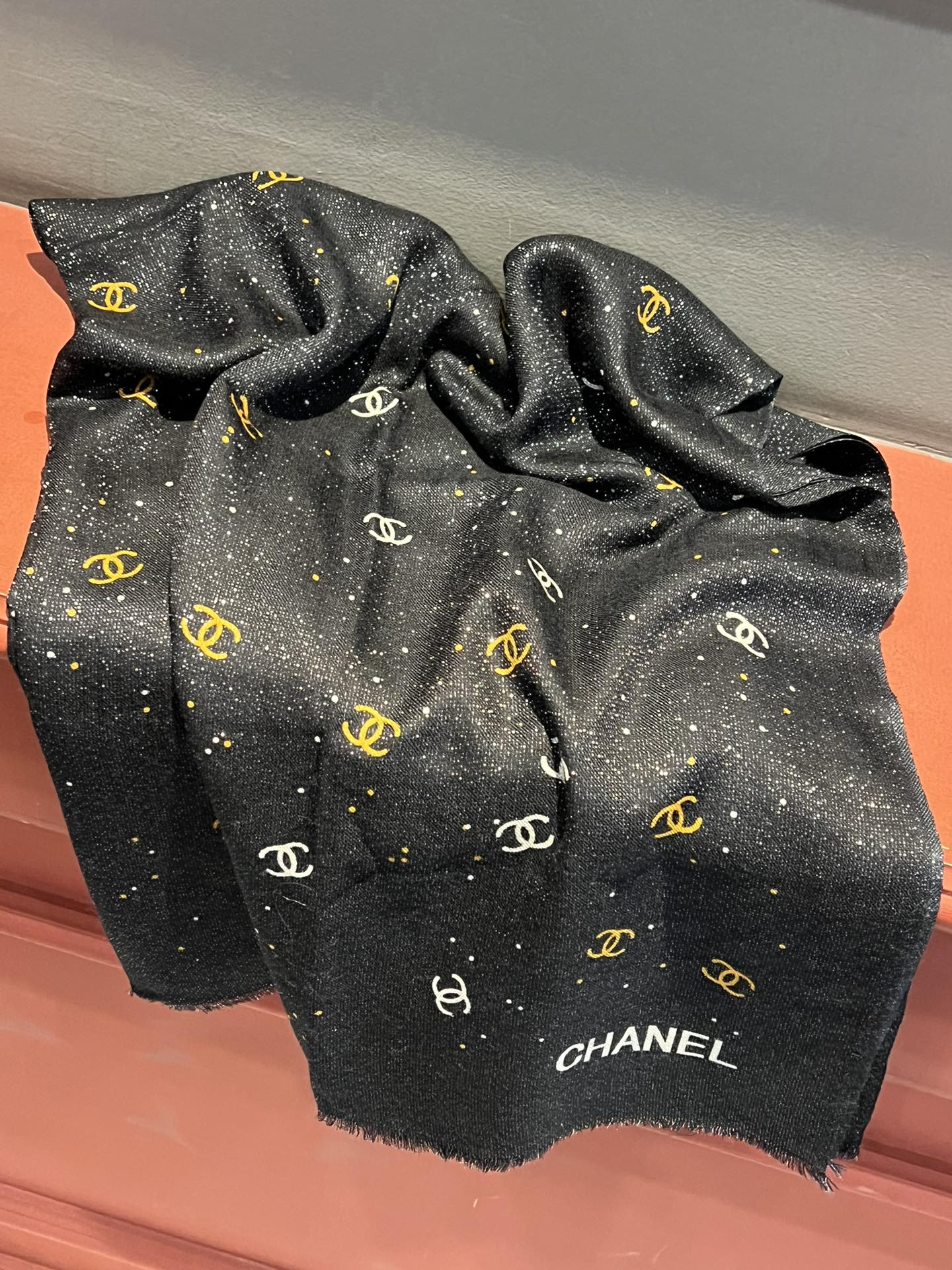 Streetwear Scarf CHANEL 328988 SIZE:110x200cm - vstockx