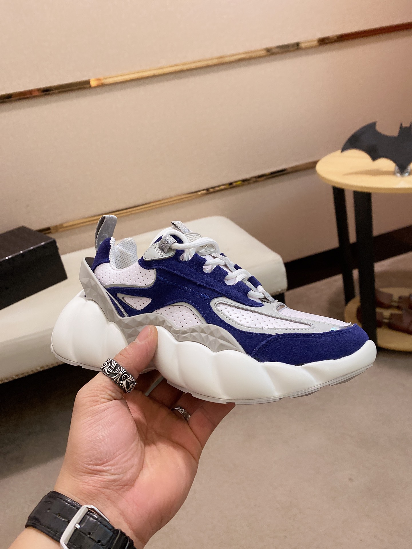 MCM Low Top Logo Lace-up Sneakers 9 - vstockx