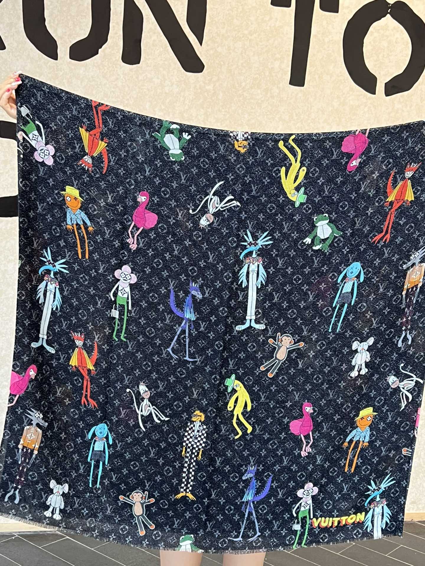 Streetwear Scarf LV 328991 SIZE:110*200cm - vstockx