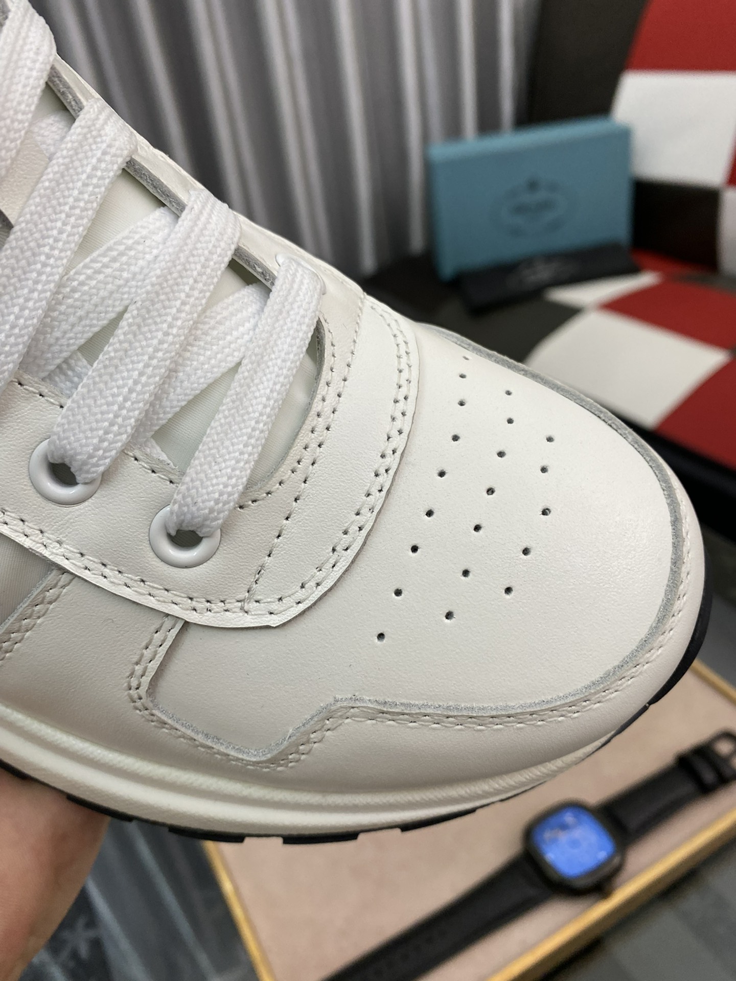 Prada Low Top sneaker 10 - vstockx