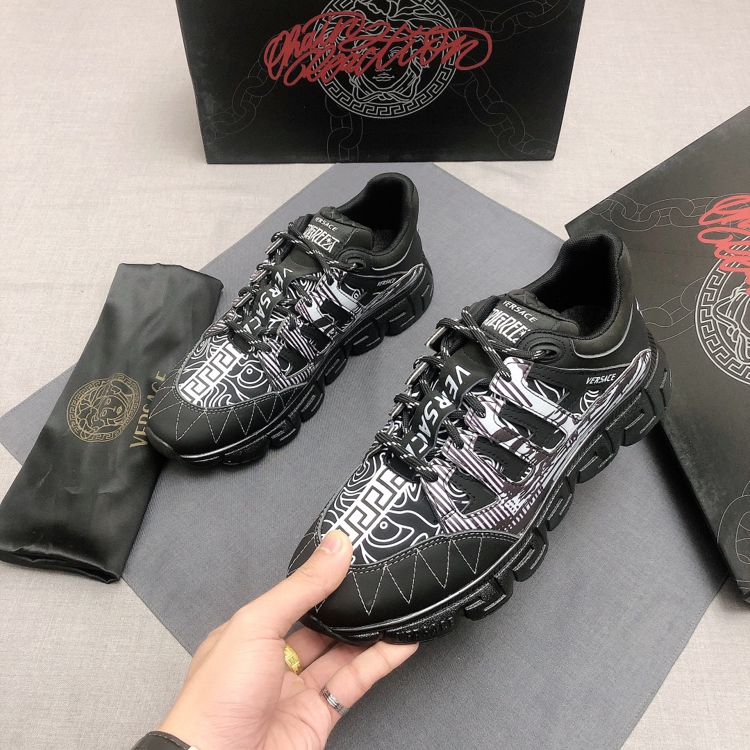 Versace Trigreca Black - vstockx