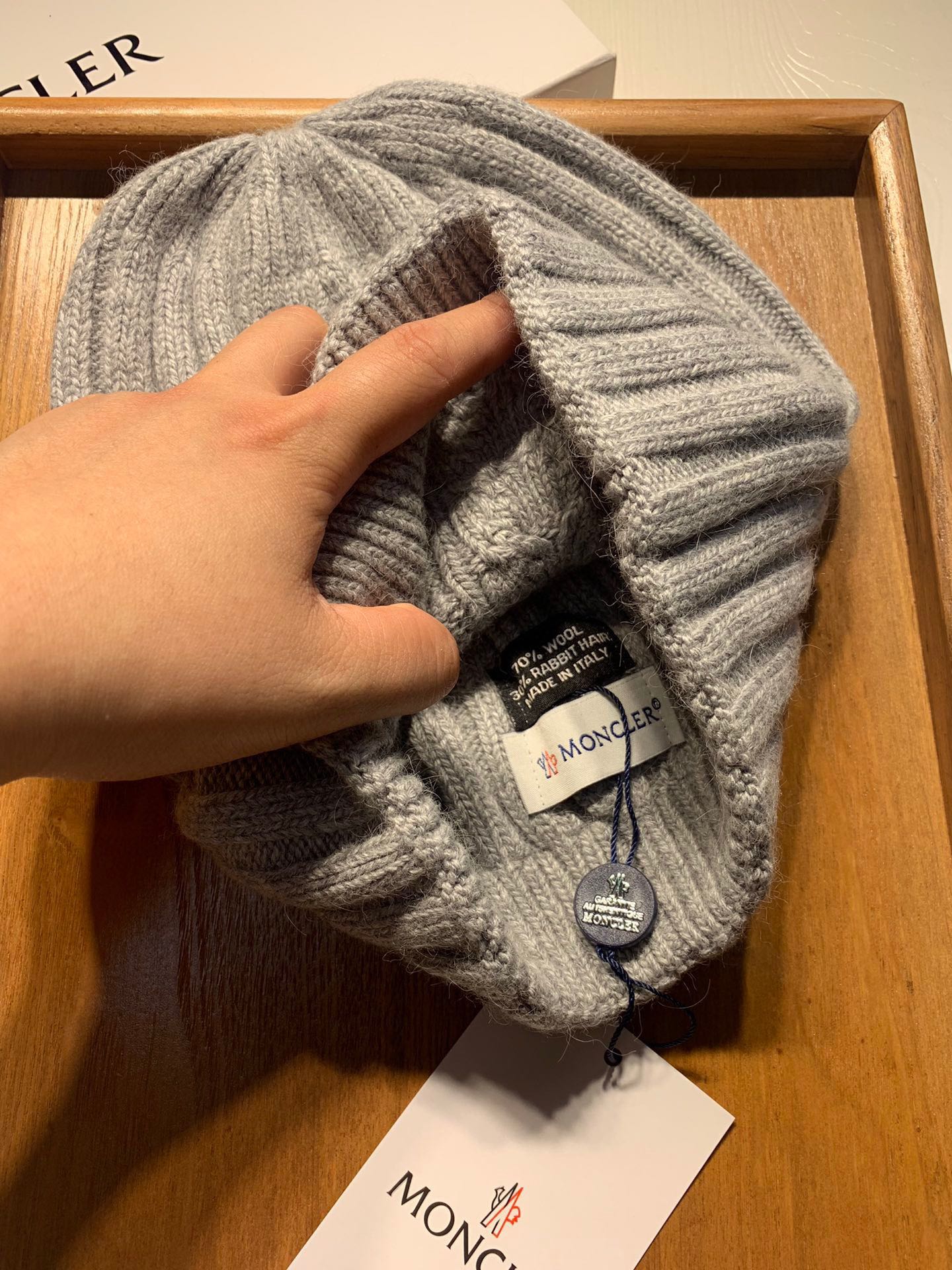 Hat Moncler 3 - vstockx