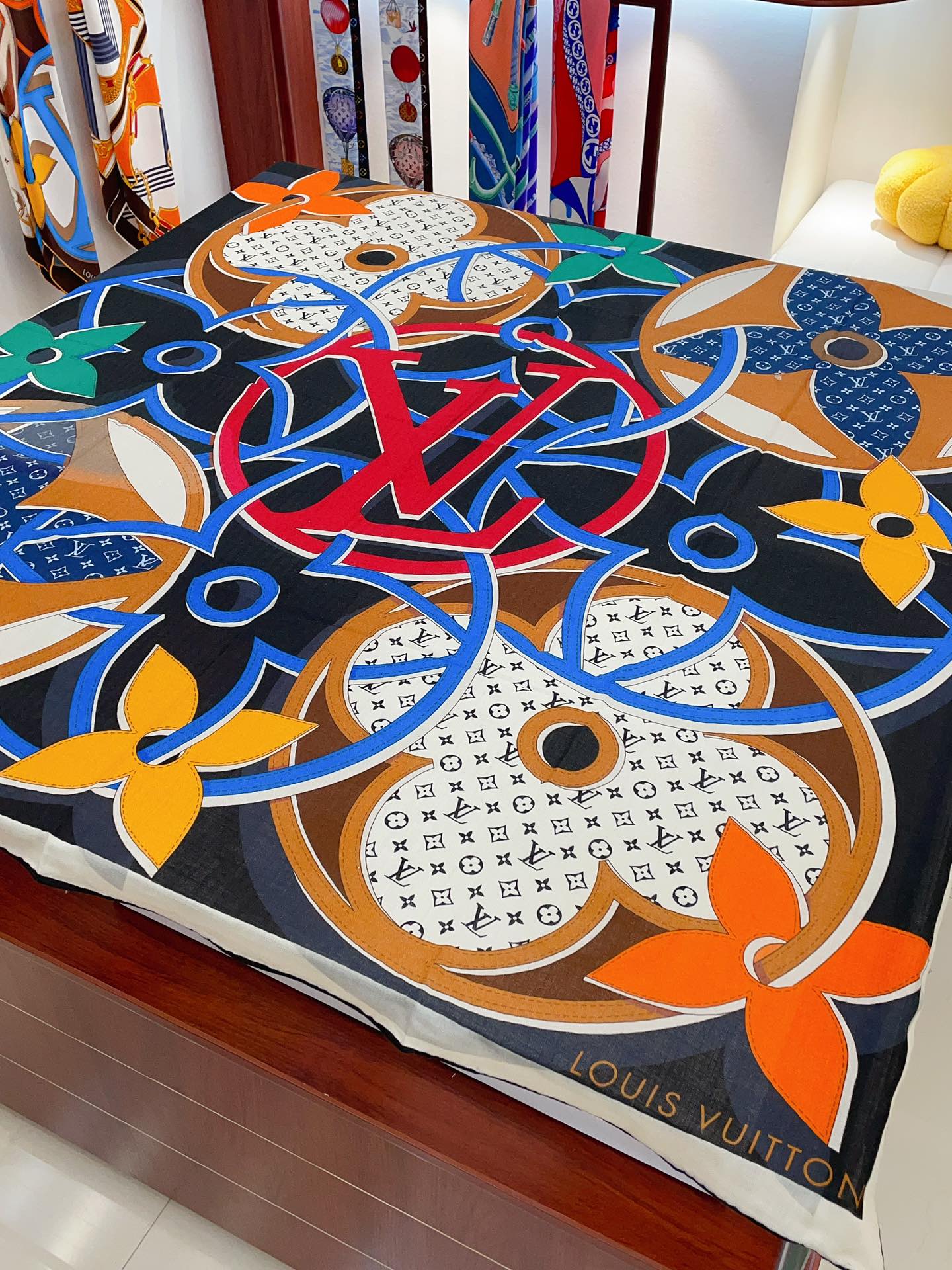 Streetwear Scarf LV 328779 SIZE:135*135cm - vstockx