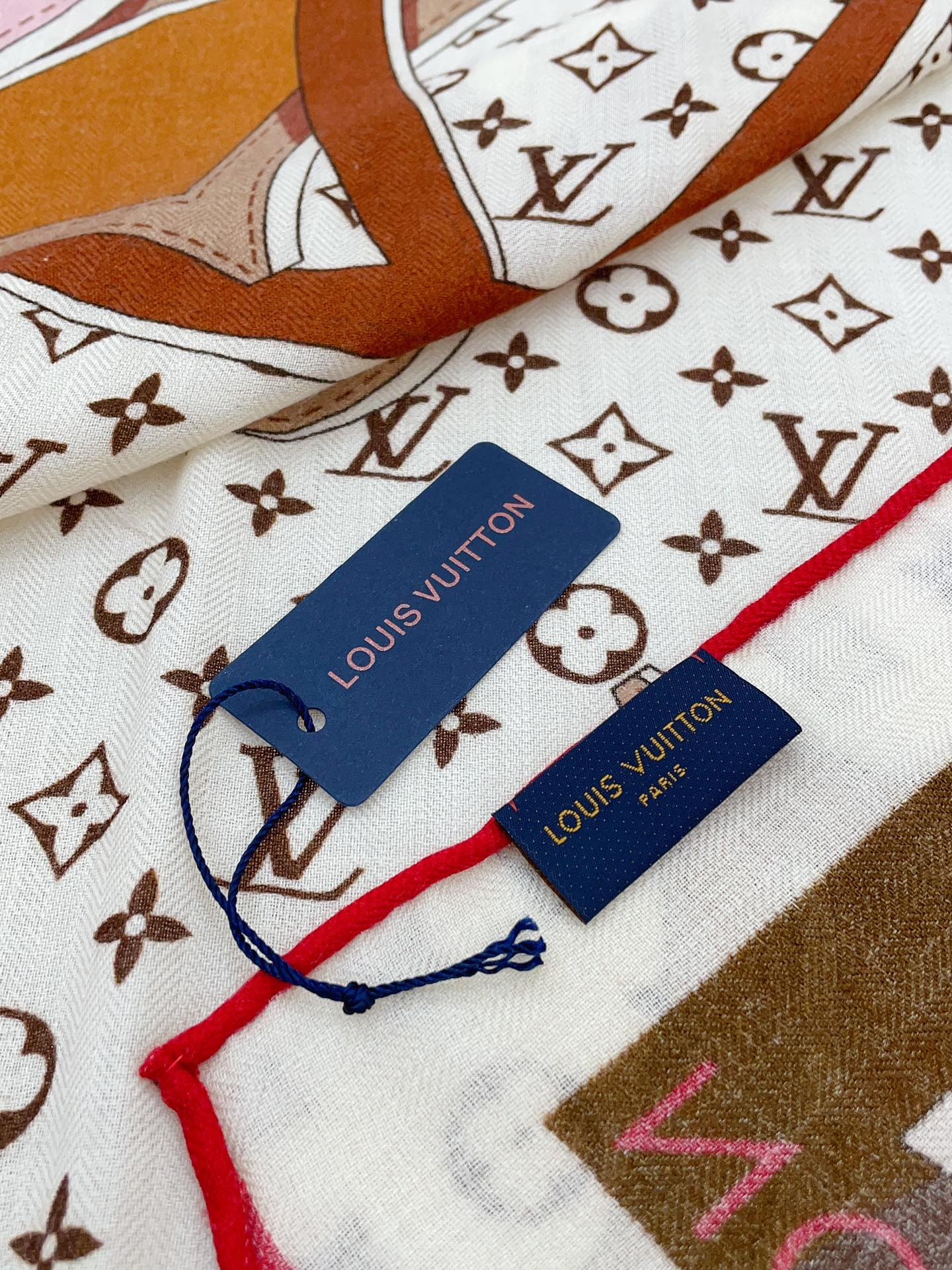 Streetwear Scarf LV 328778 SIZE:135*135cm - vstockx