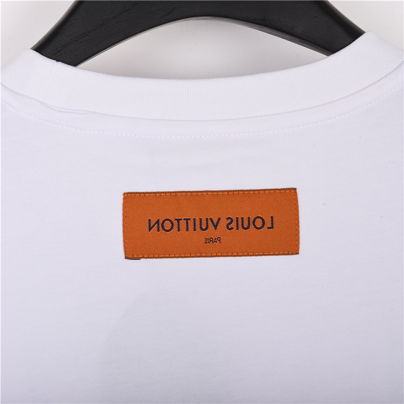 Clothes Louis Vuitton 484 - vstockx