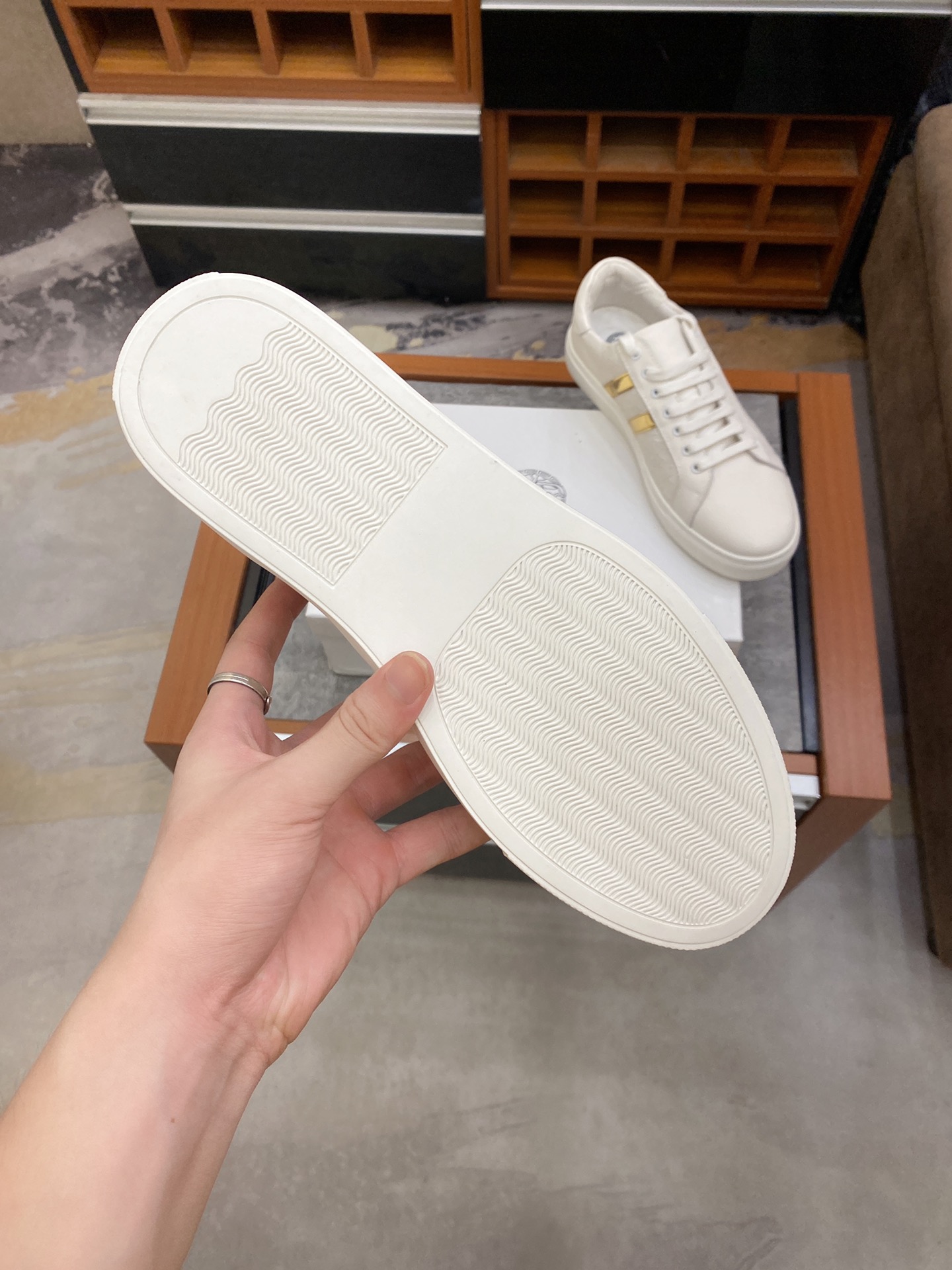 Versace Greca Sneaker 1 - vstockx