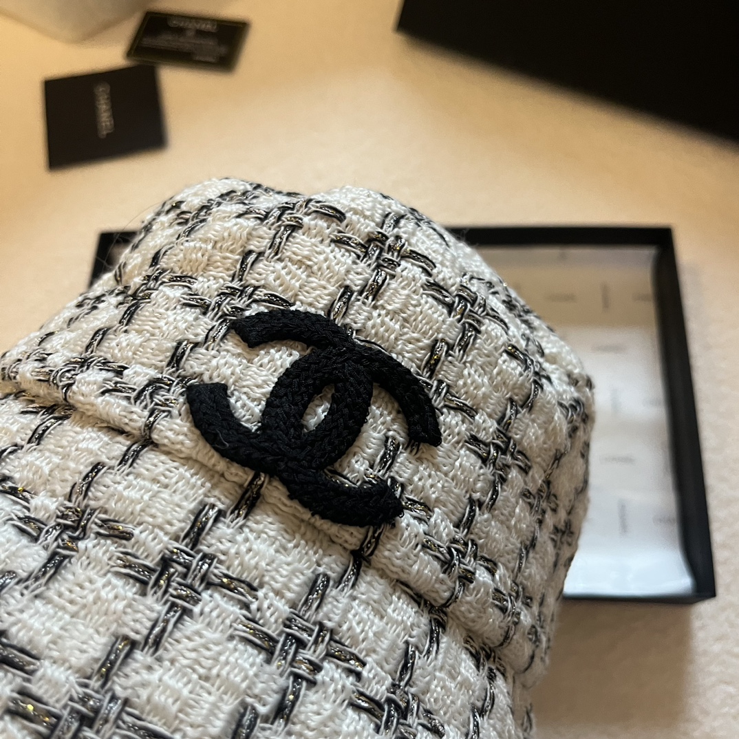 Streetwear Hat Chanel 329185 - vstockx