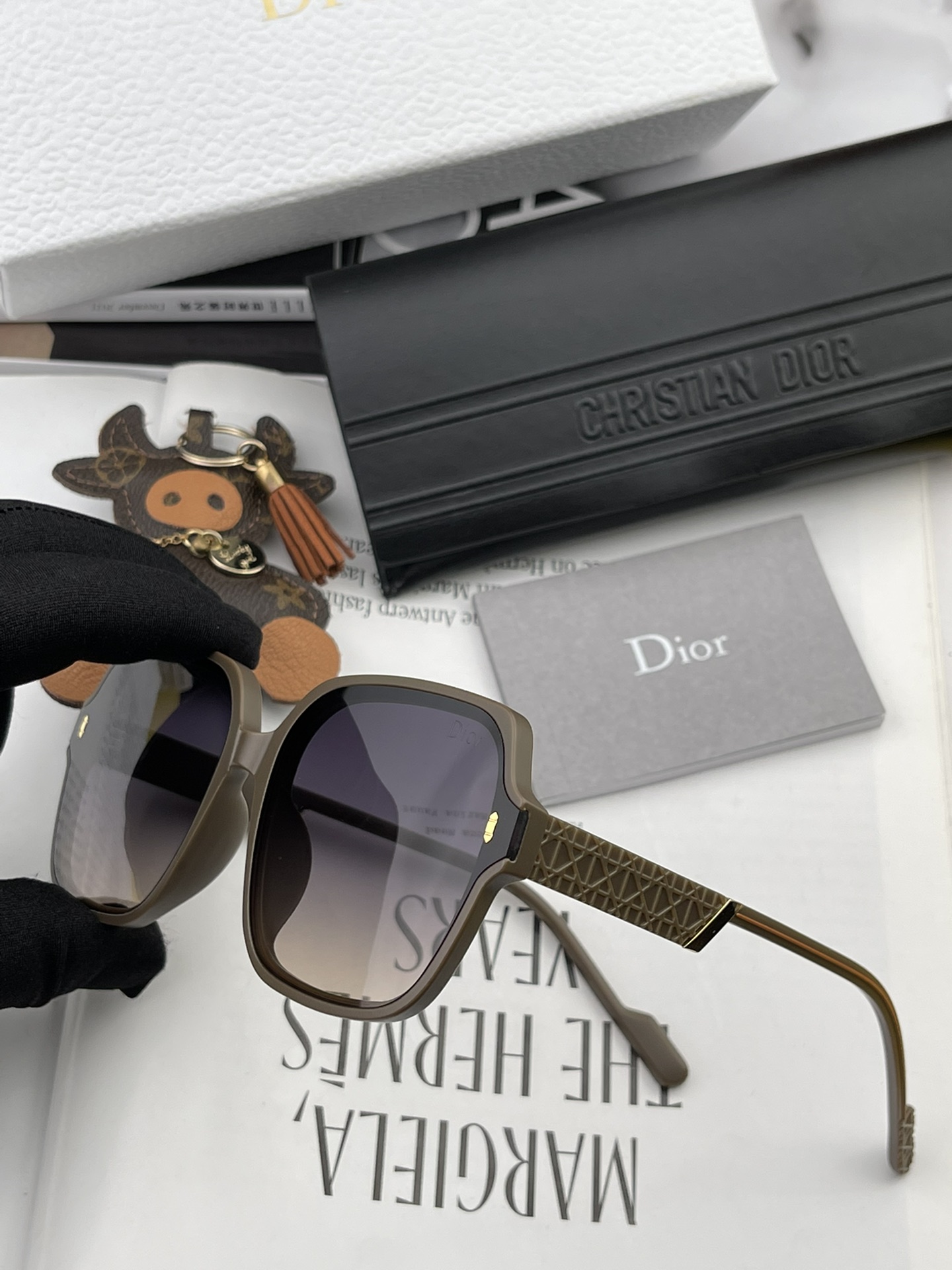 sunglasses Dior CD3220 - vstockx
