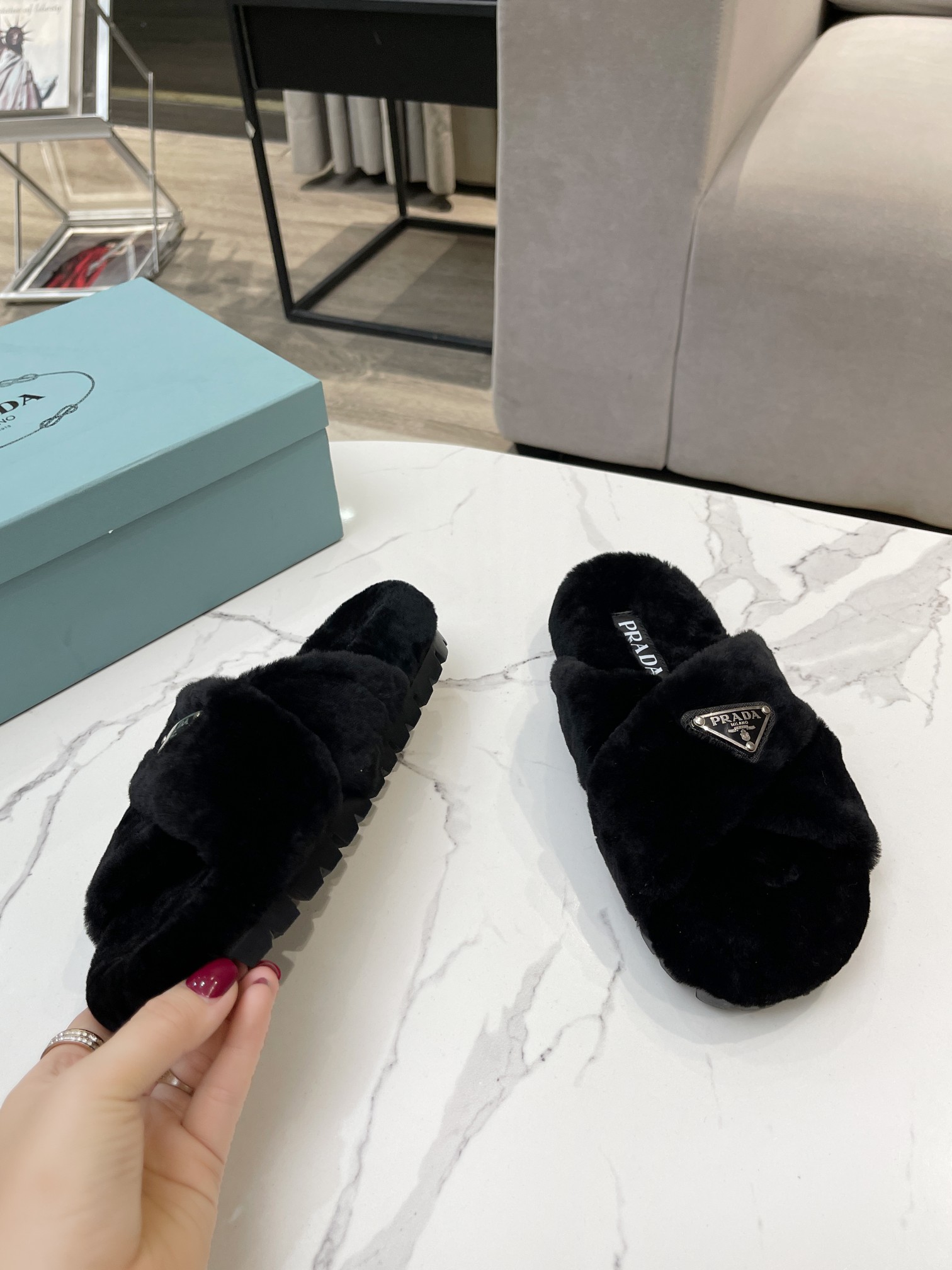 Prada Flat Sandals 3 - vstockx