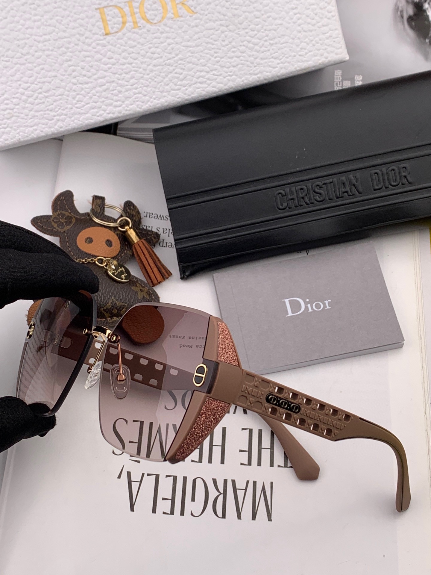 sunglasses Dior CD5296 - vstockx