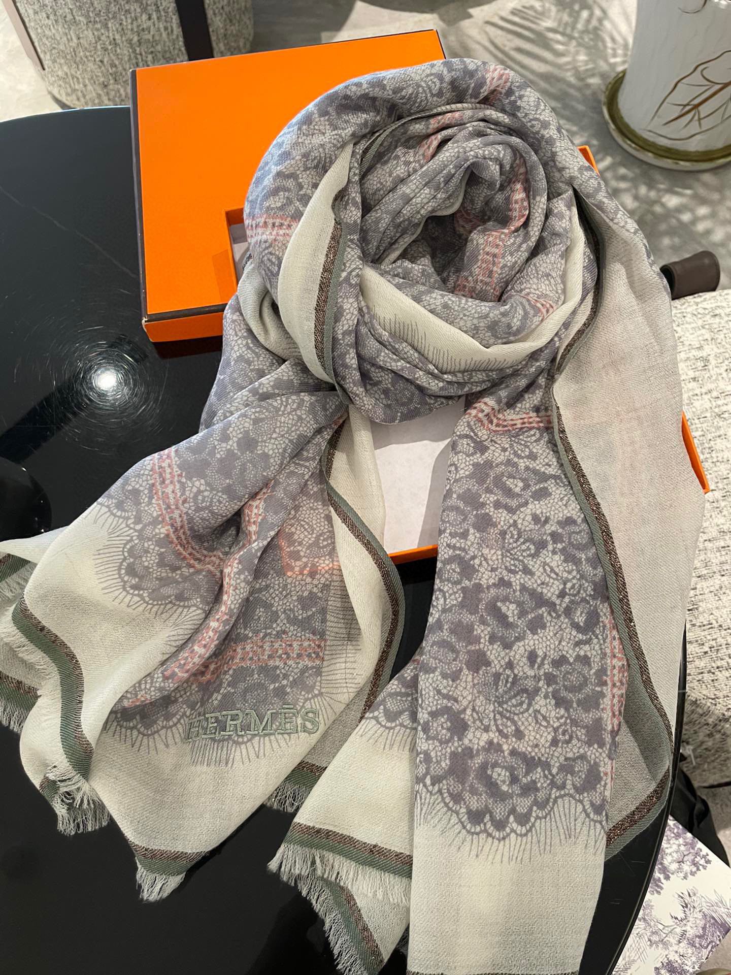 Streetwear Scarf Hermes 328935 SIZE:90*200cm - vstockx