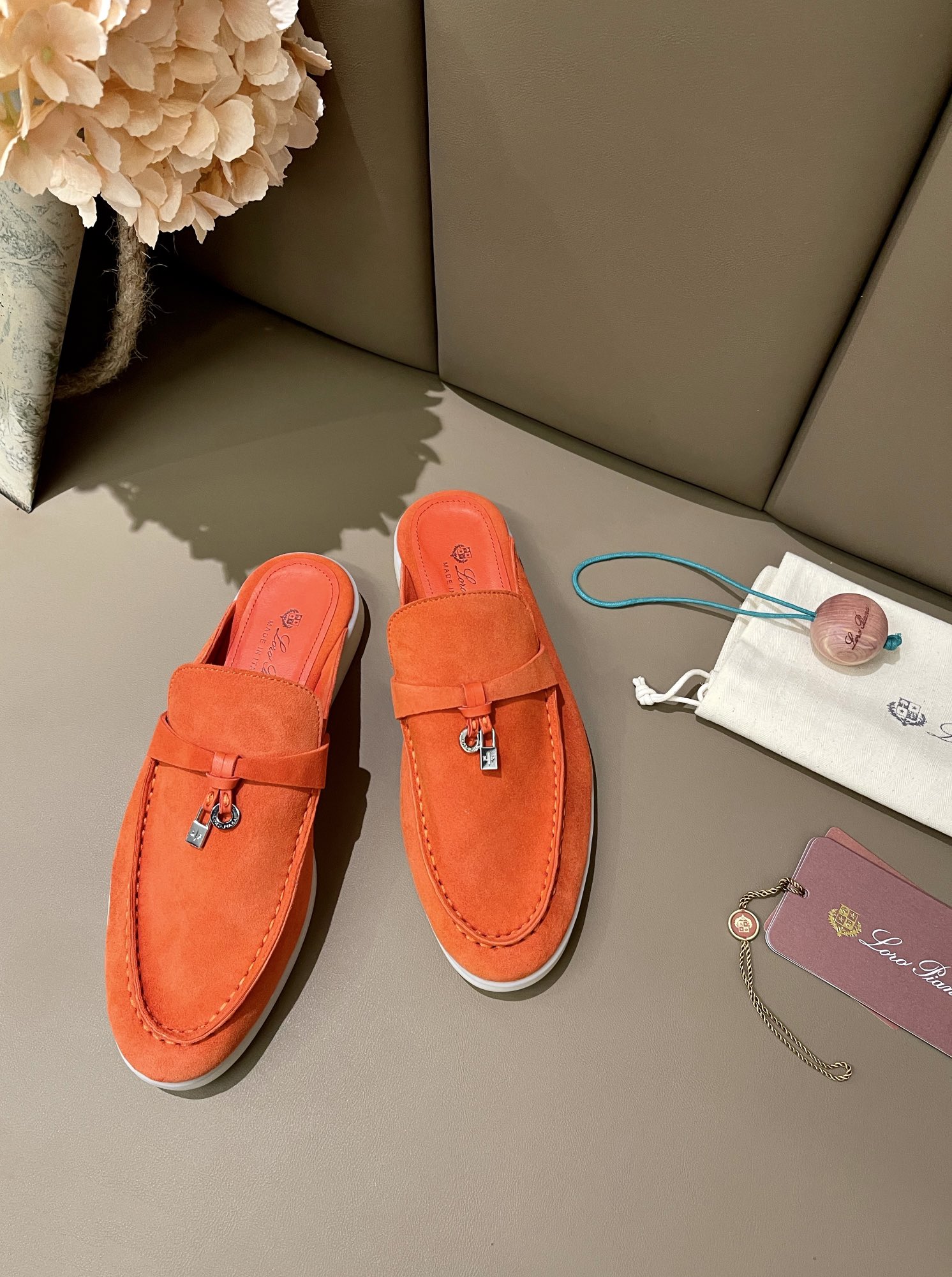 Loro Piana shoes 253 - vstockx