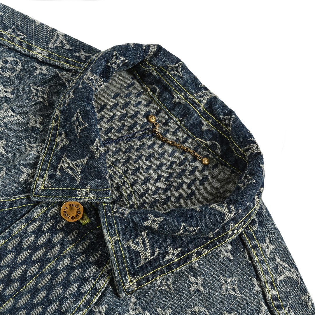 Clothes Louis Vuitton 1325 - vstockx