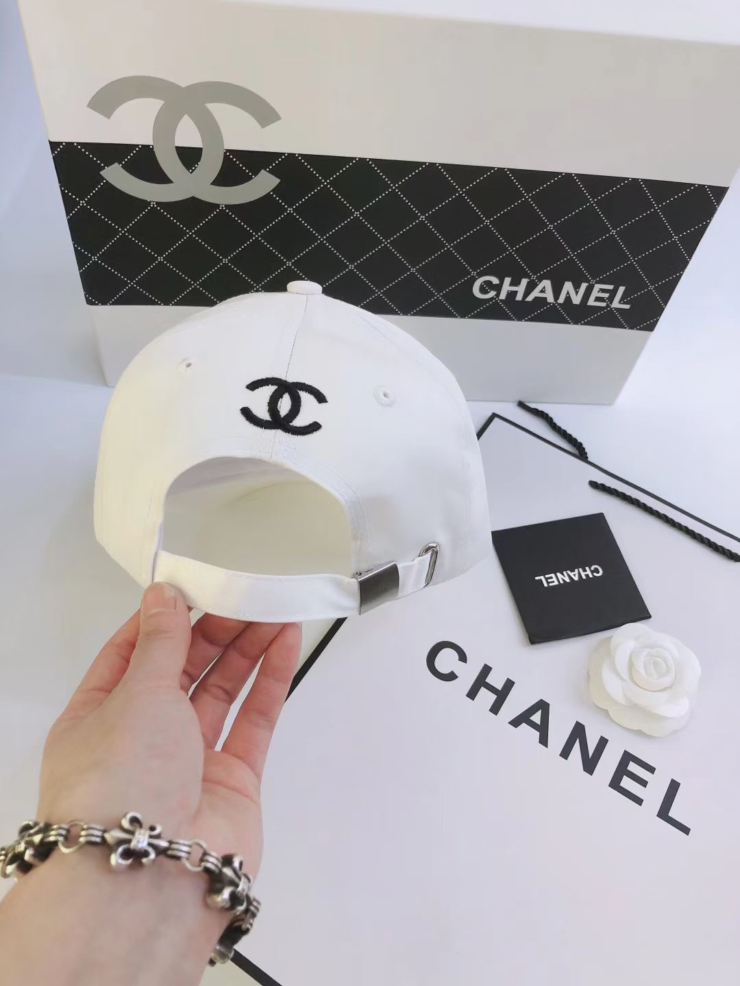 Hat Chanel 6 - vstockx