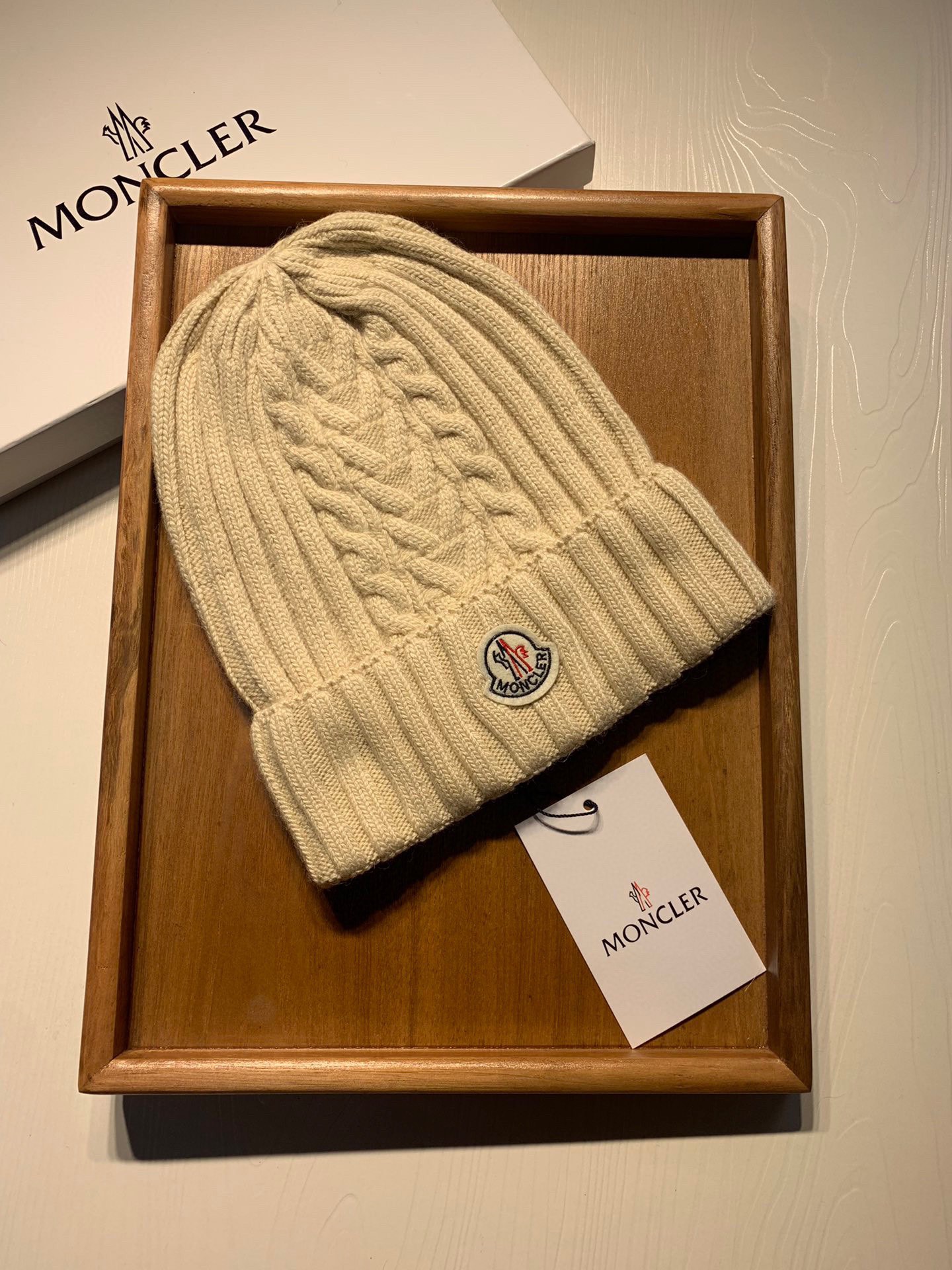 Hat Moncler 3 - vstockx