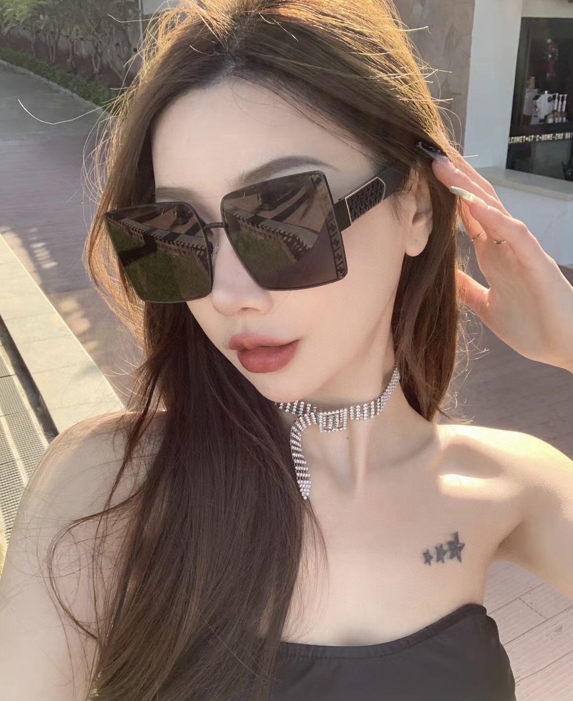 Sunglasses Louis Vuitton L8279 - vstockx