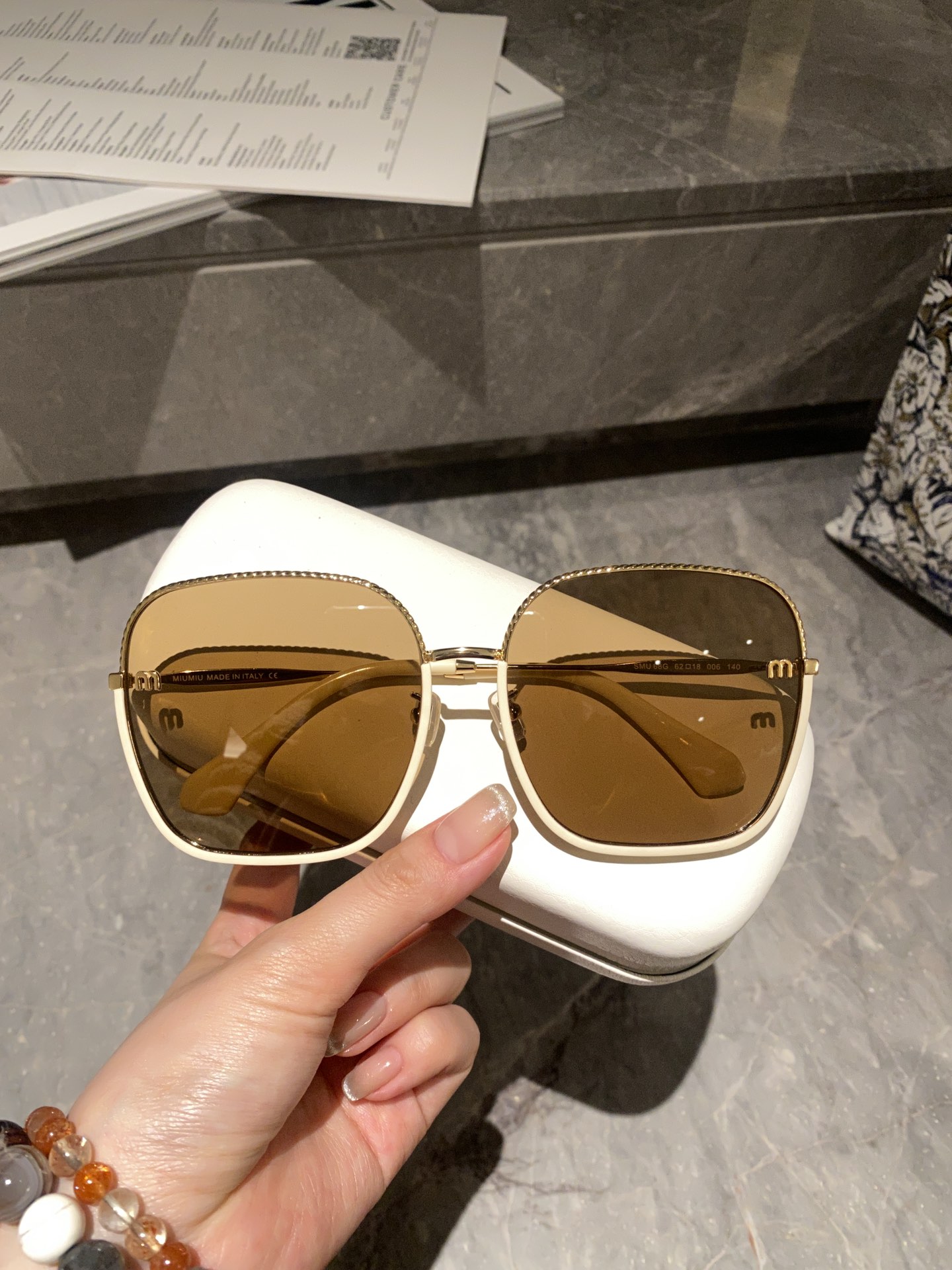 sunglasses Miu Miu MODEL:SMU67G SIZE��62 18-140 - vstockx