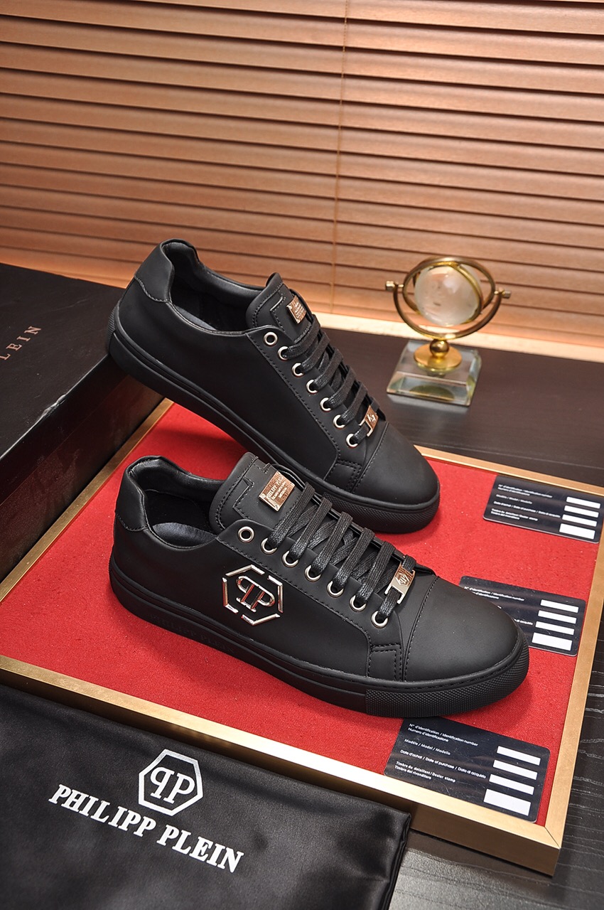 Philipp Plein Low Top Sneakers 29 - vstockx