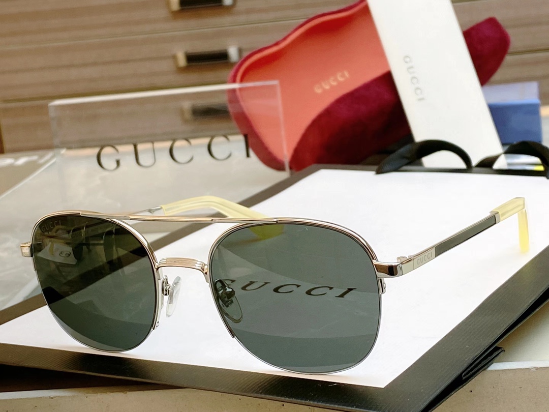 Sunglasses Gucci GG0984S size:53 21-145 - vstockx