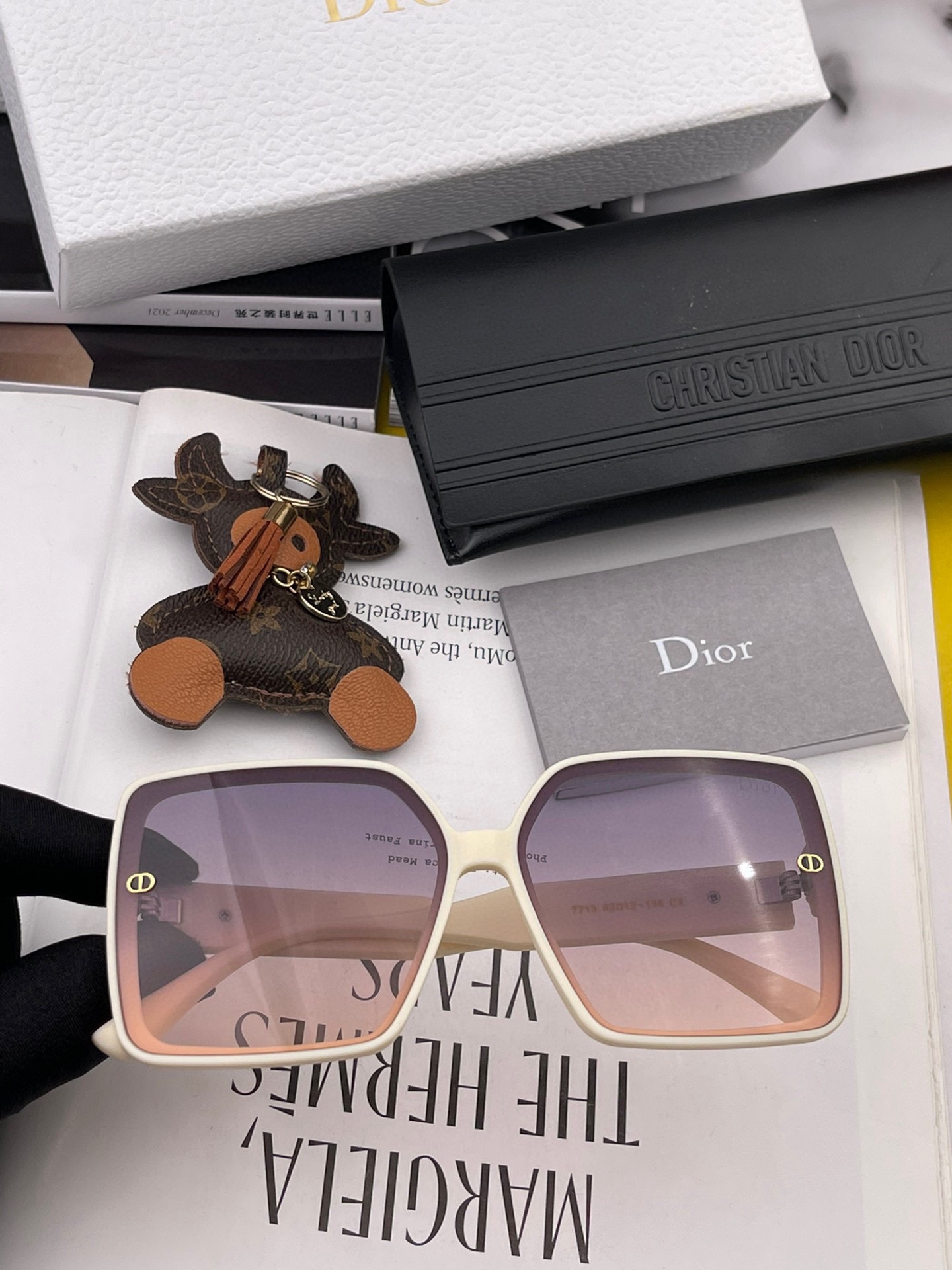 sunglasses Dior D3771 - vstockx