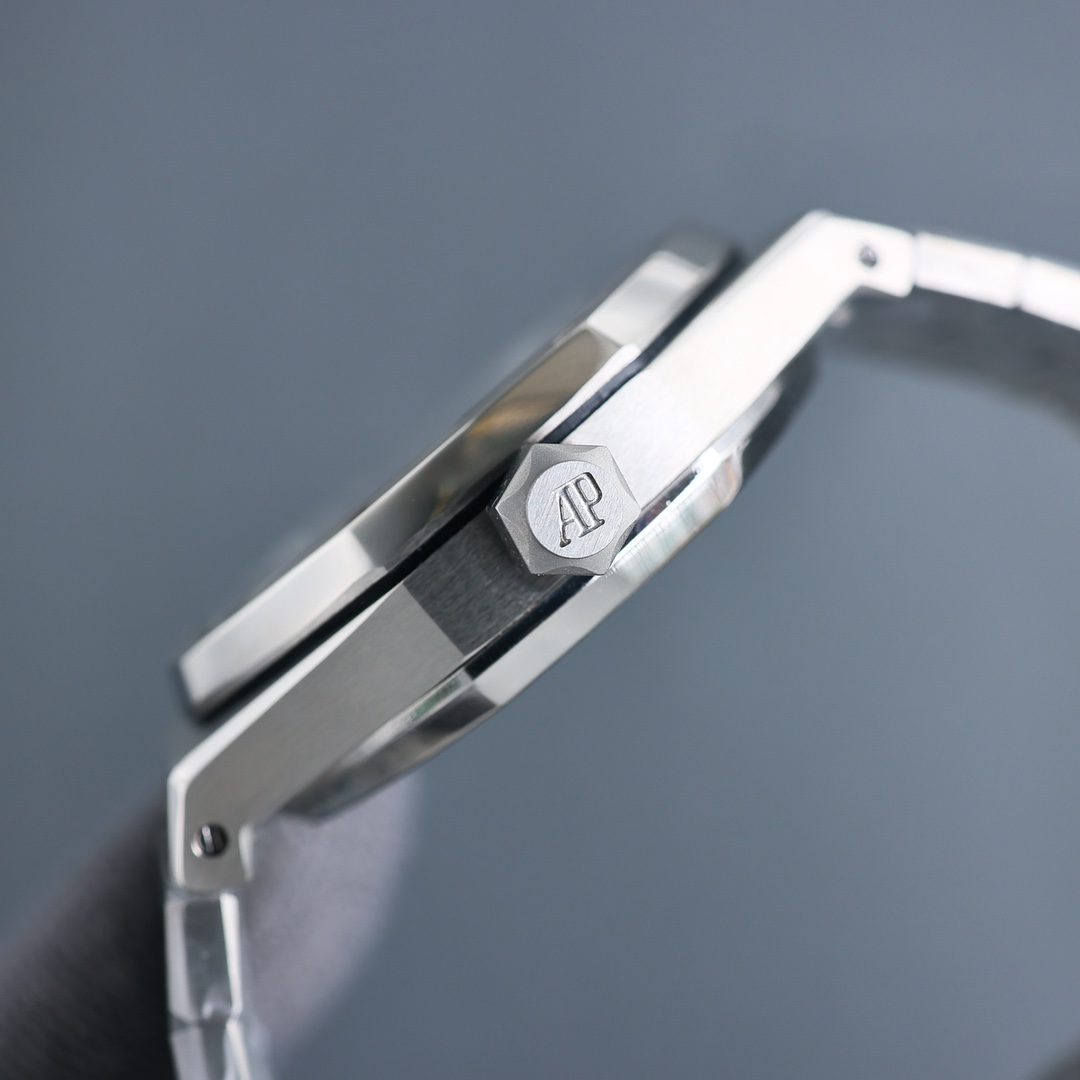 Watches AudemarsPiguet 323082 size:41*12 mm - vstockx