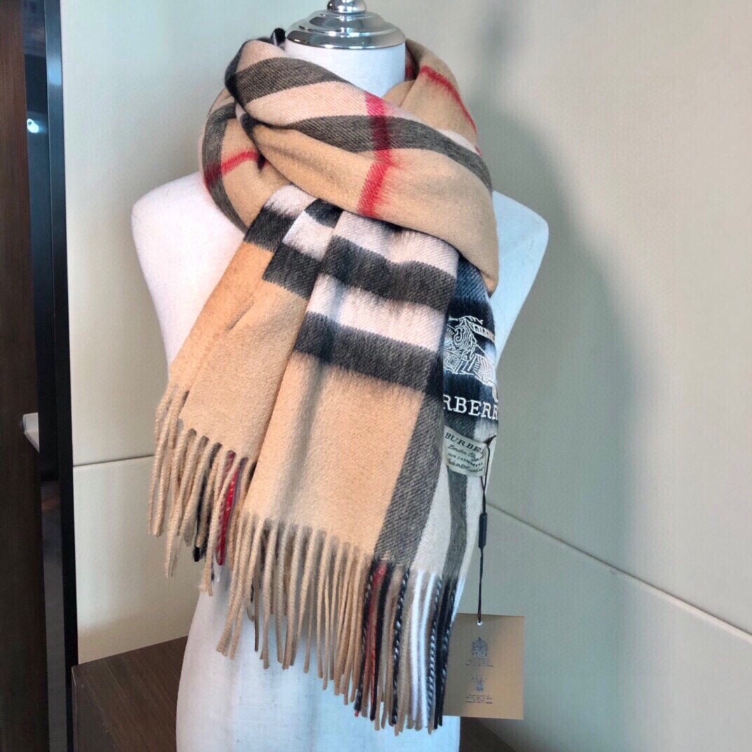 Streetwear Scarf Burberry 329074 size:70X200cm - vstockx