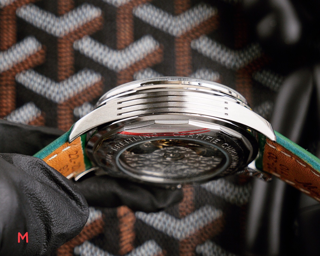 Watches BREITLING 323185 size:43*13 mm - vstockx