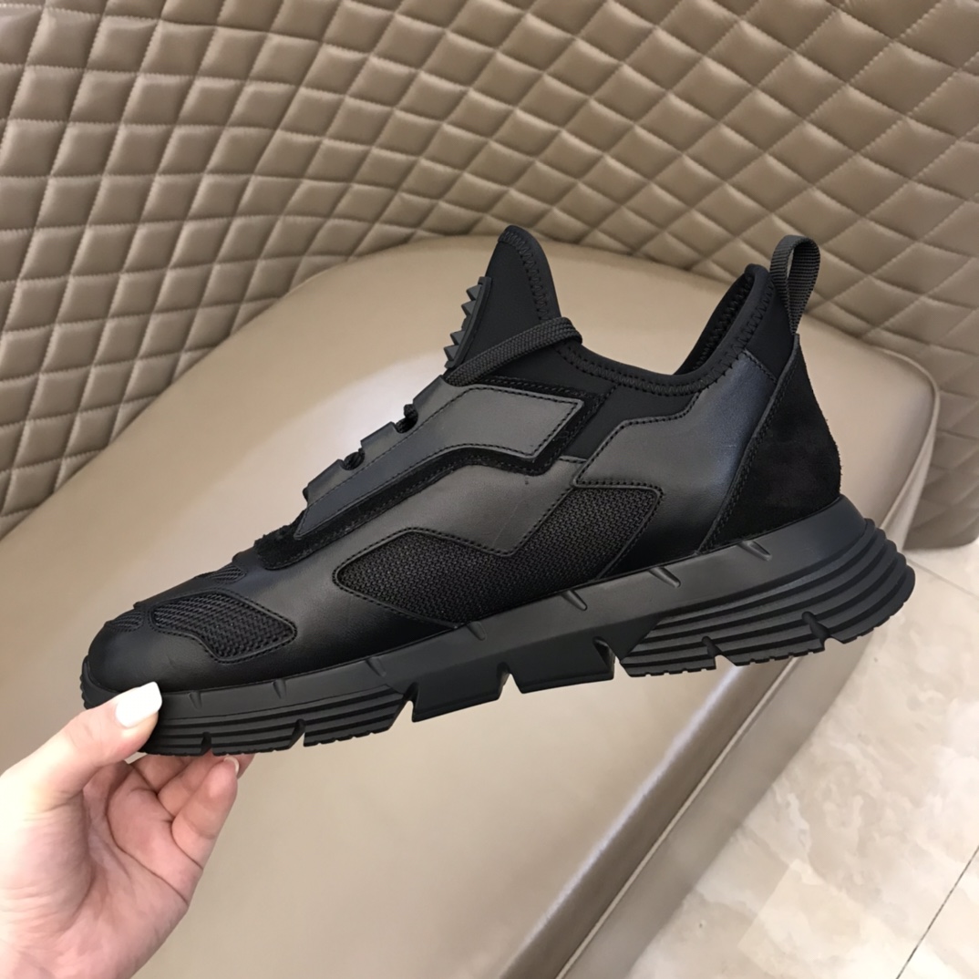 Prada Low Top sneaker 2 - vstockx