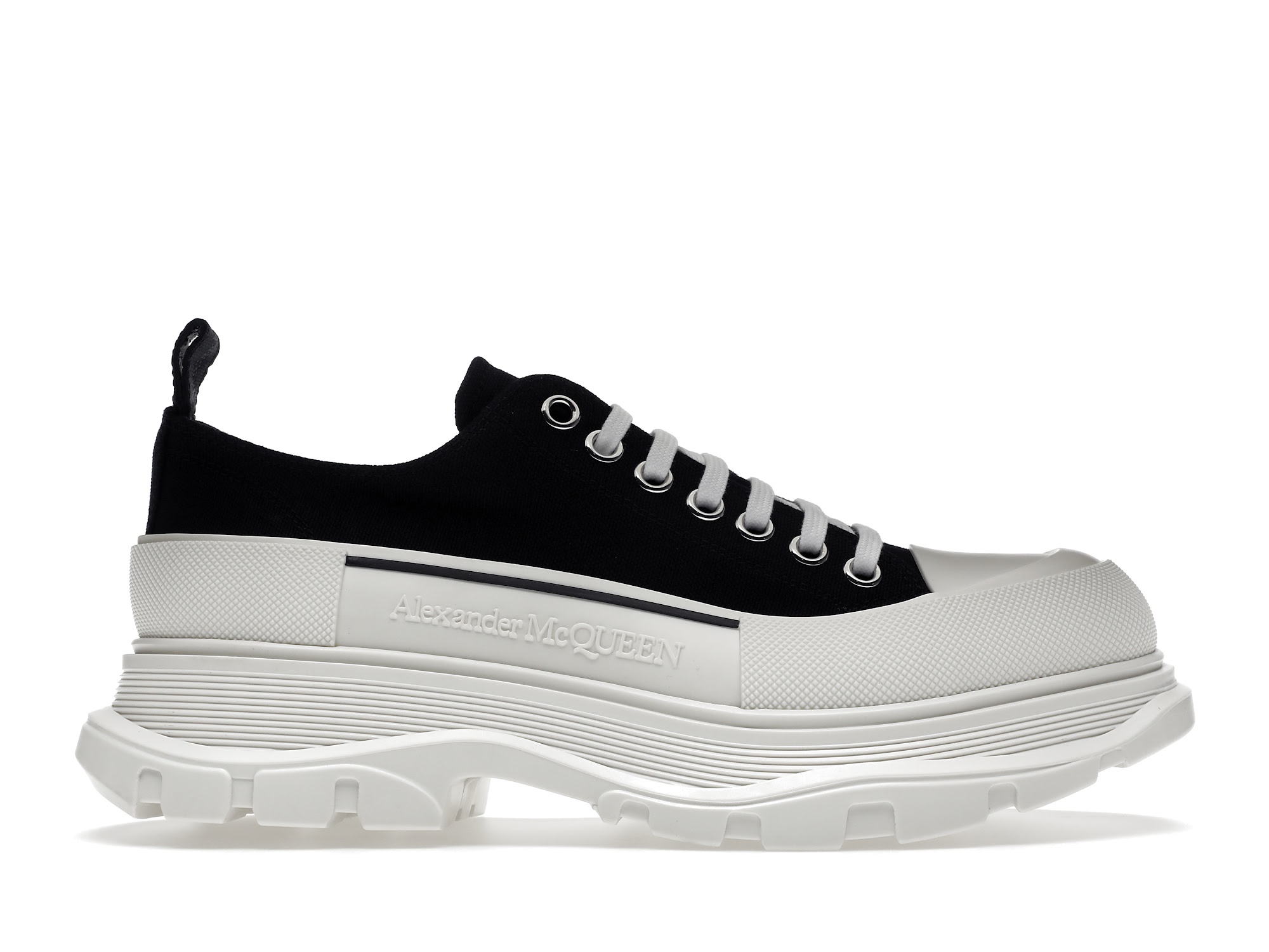 Alexander McQueen Tread Slick Low Lace Up Black White - vstockx