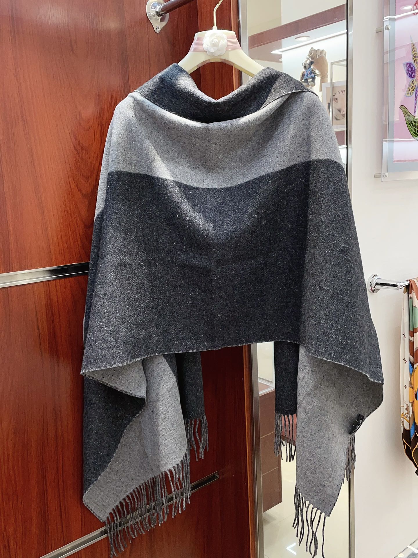 Streetwear Scarf CHANEL 328786 SIZE�?0*200cm - vstockx