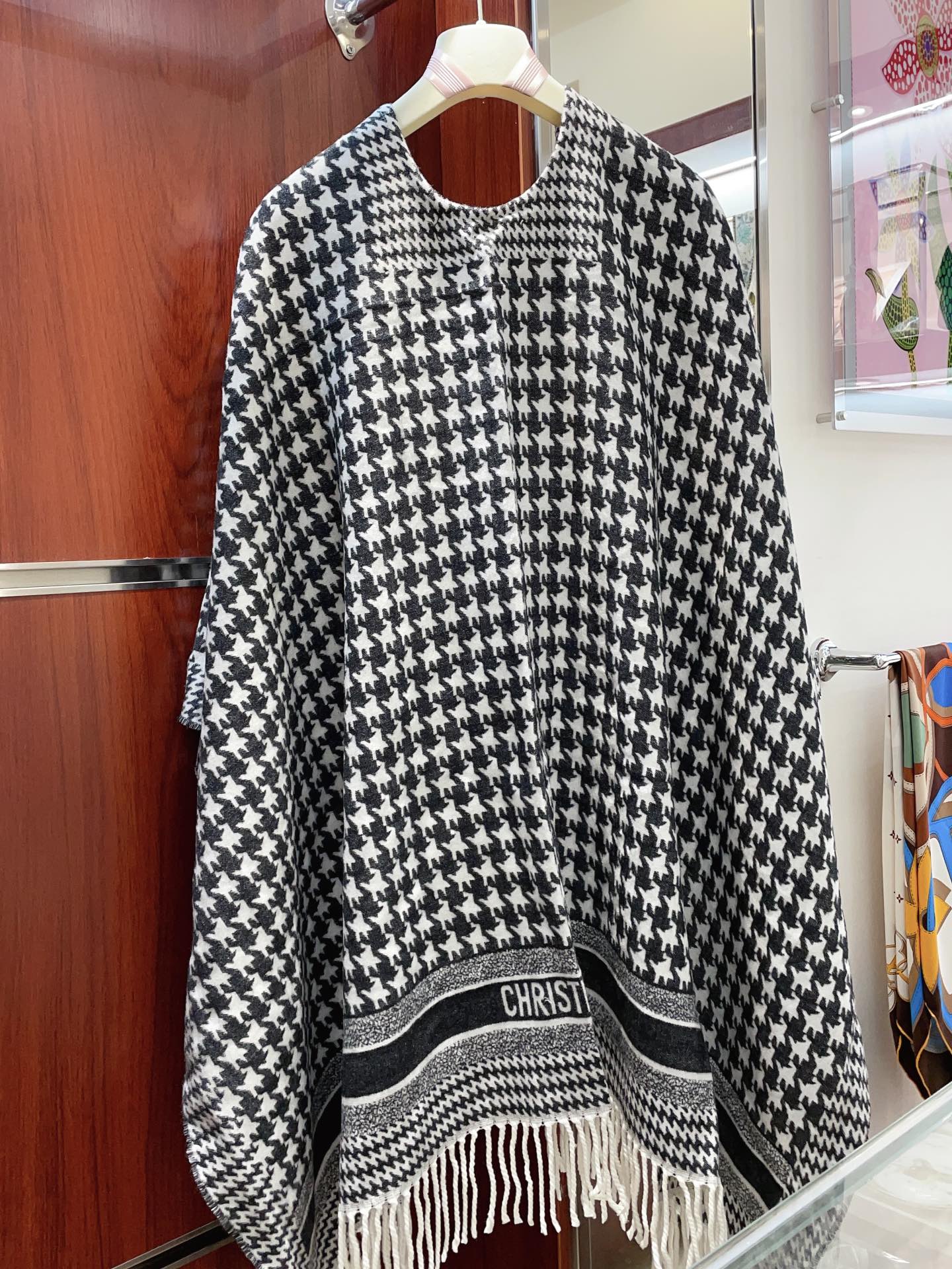 Streetwear Scarf Dior 328808 size:140*140cm - vstockx