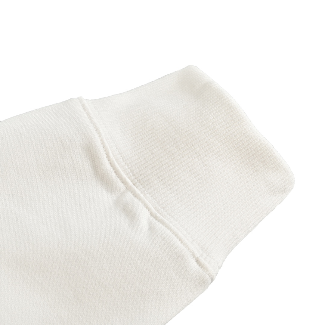 Clothes Burberry 817 - vstockx