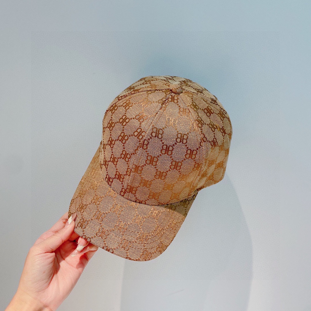 Hat Balenciaga 1 - vstockx