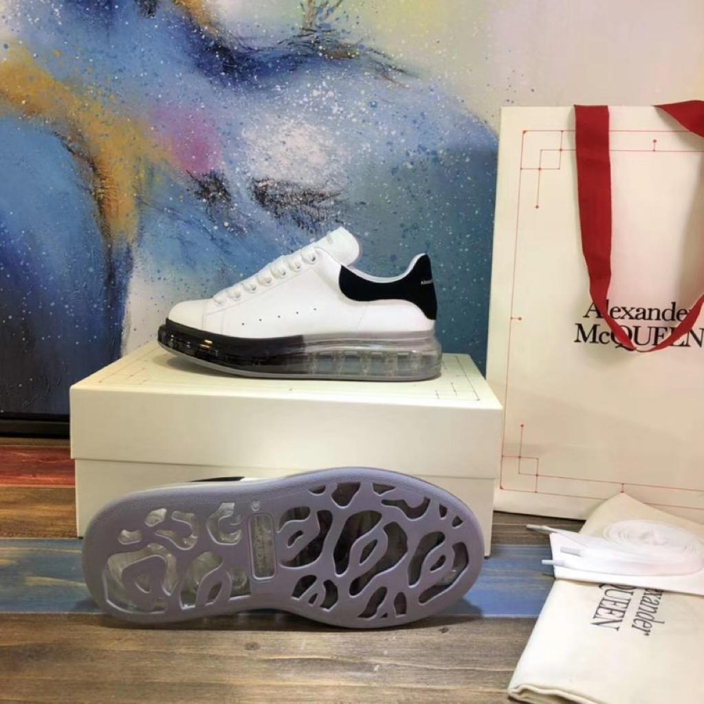 Alexander McQueen Oversized Black Sole White - vstockx