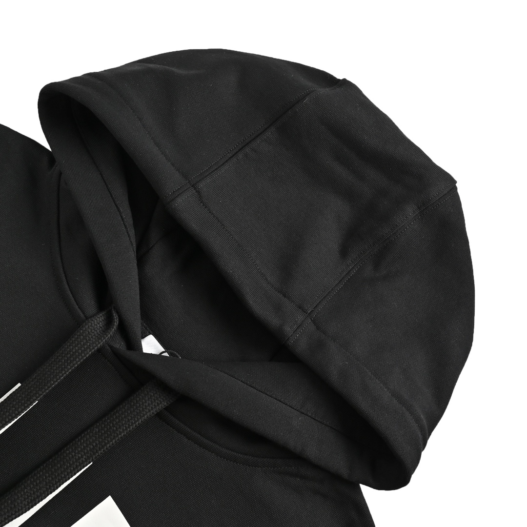 Clothes Burberry 824 - vstockx