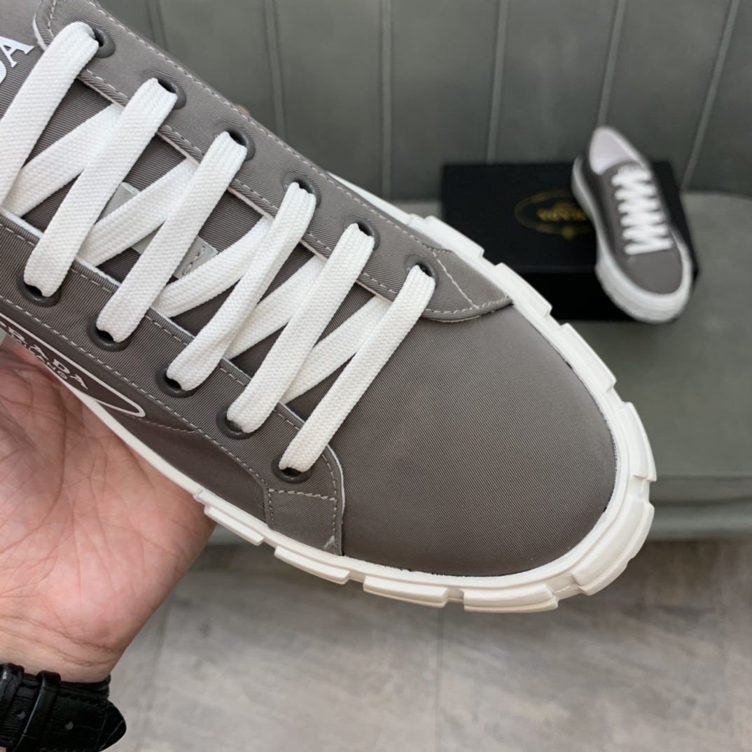 Prada Wheel Cassetta sneaker 9 - vstockx