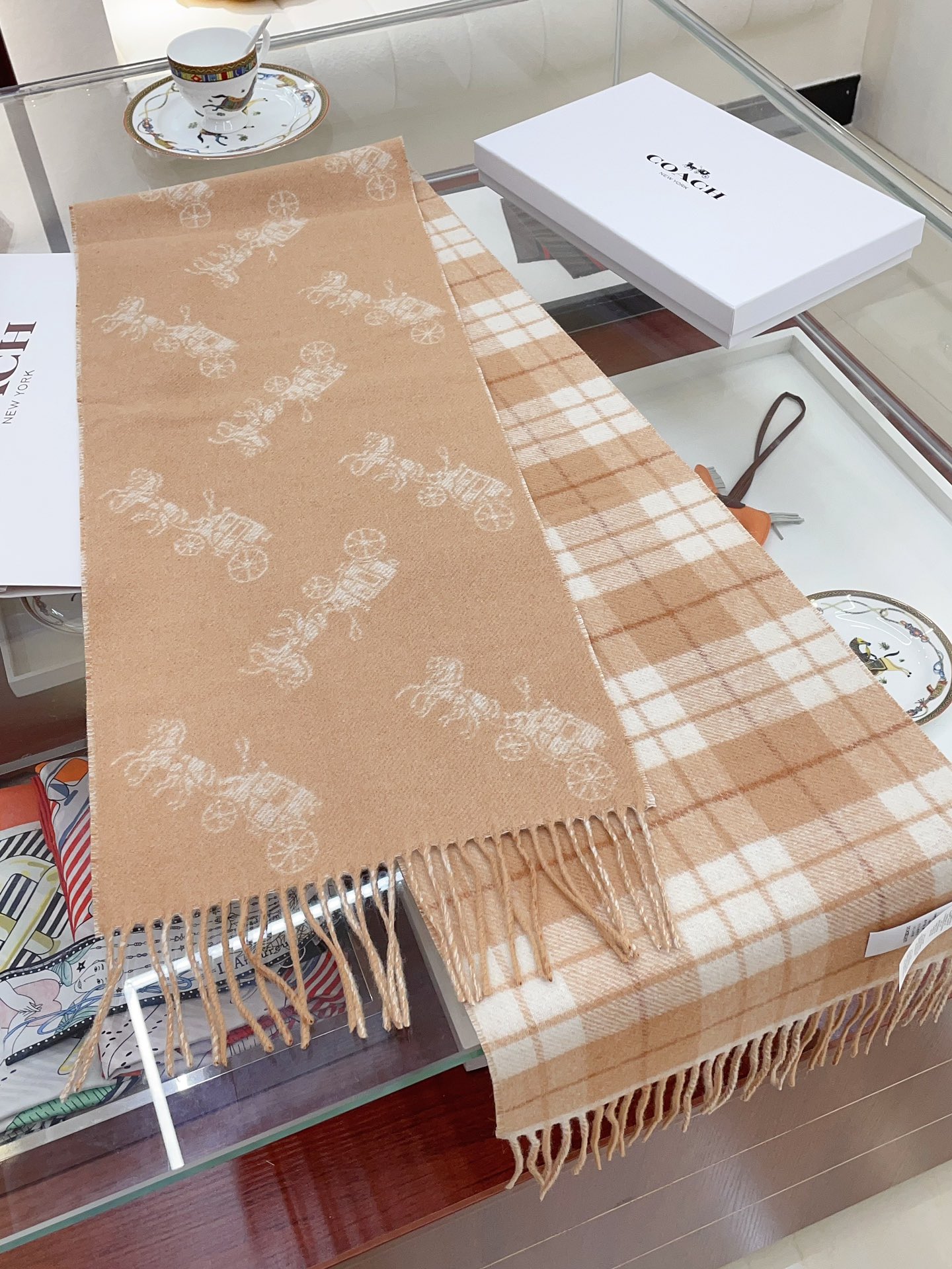 Streetwear Scarf COACH 328785 SIZE:190×30cm - vstockx